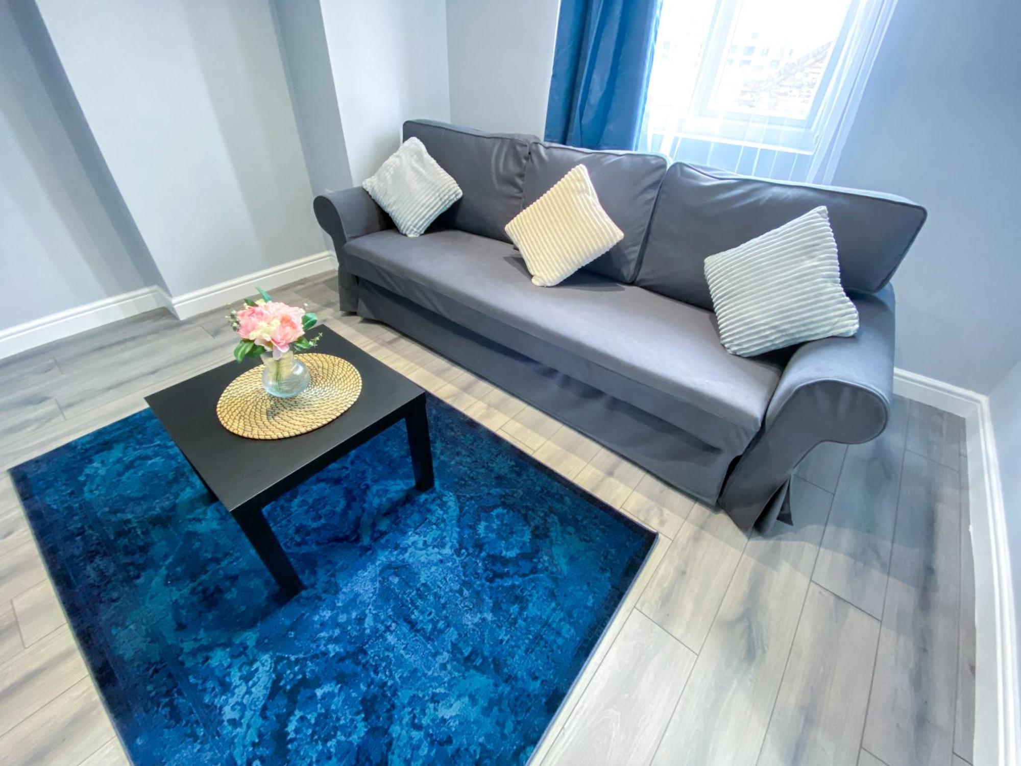 Large 1-Bedroom Flat, 5 Guest, London - F4 Exterior photo